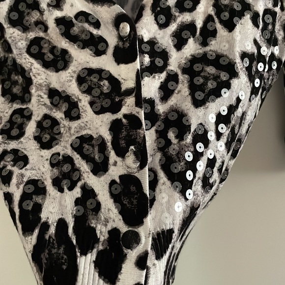 INC Cardigan Super Cute Animal Print with Sequins - Picture 4 of 5